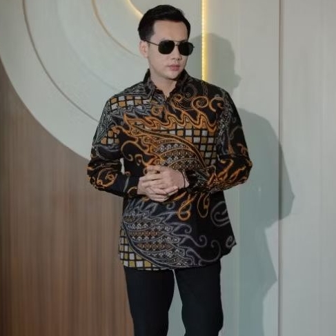 Adipati Batik Motif Lurik Batik Premium Pria Slim Fit Lengan Panjang Full Furing Modern