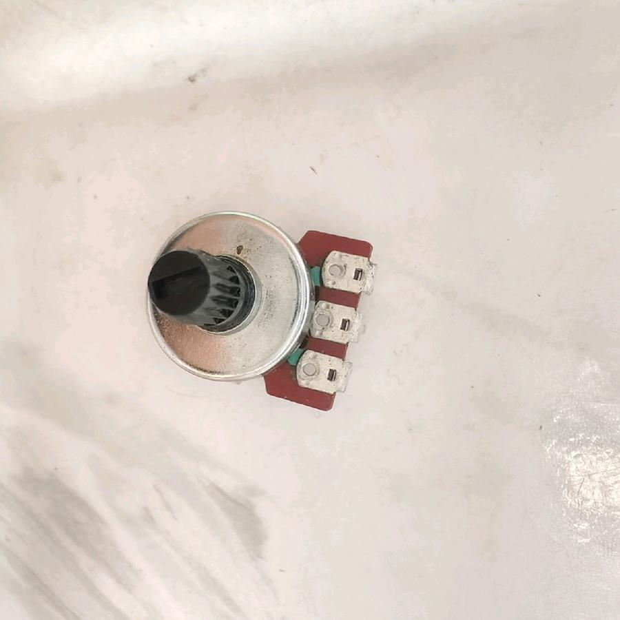 Potensio 3 pin 10k Mono Kaki 3 Tekuk Volume Mixer 103