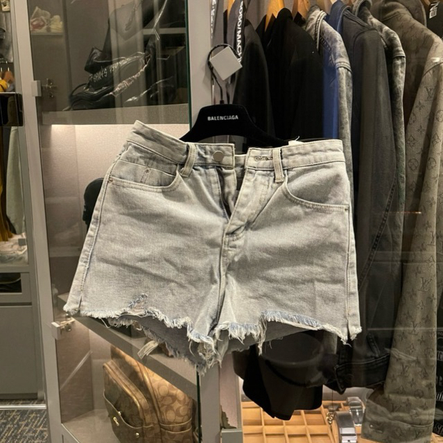 Celana Dan Rok Jeans Pendek