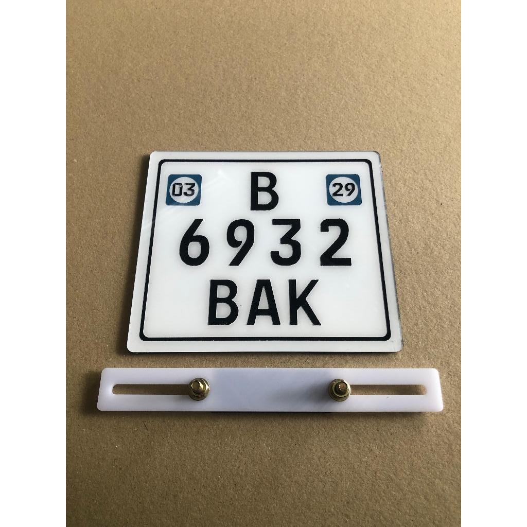 Plat Nomor Motor Vespa / Plat Nomor Akrilik