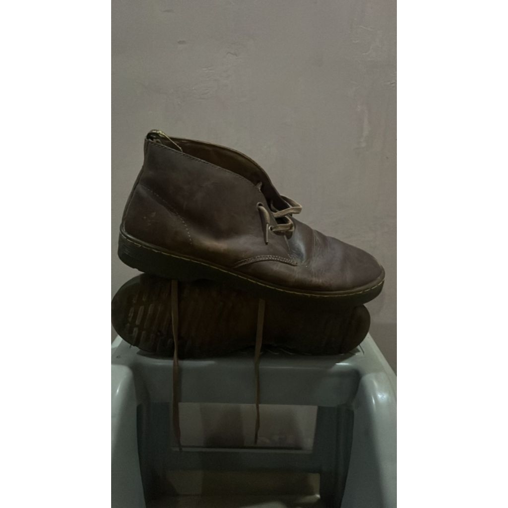Preloved Dr Martens Cabrillo leather desert ankle Boots Original