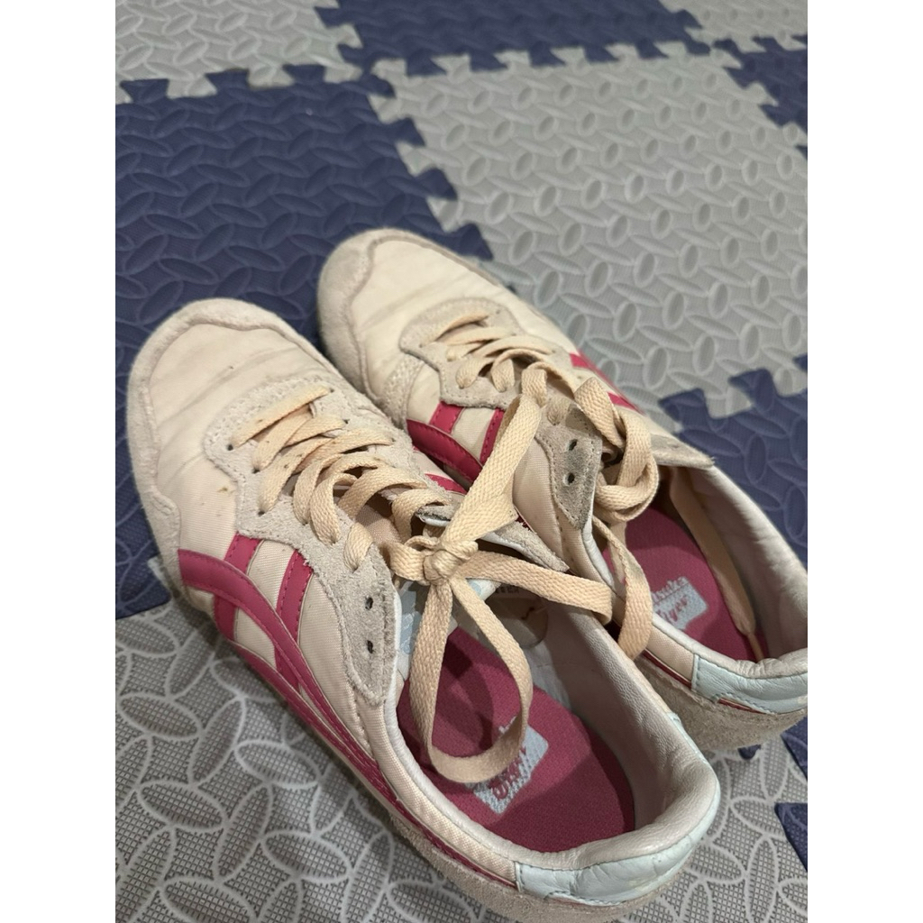 Onitsuka tiger pink rubber sole