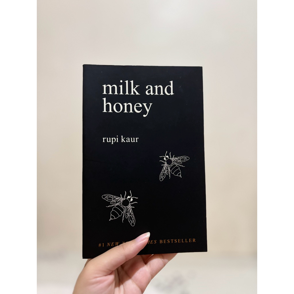 [English] Milk and Honey by Rupi Kaur Preloved