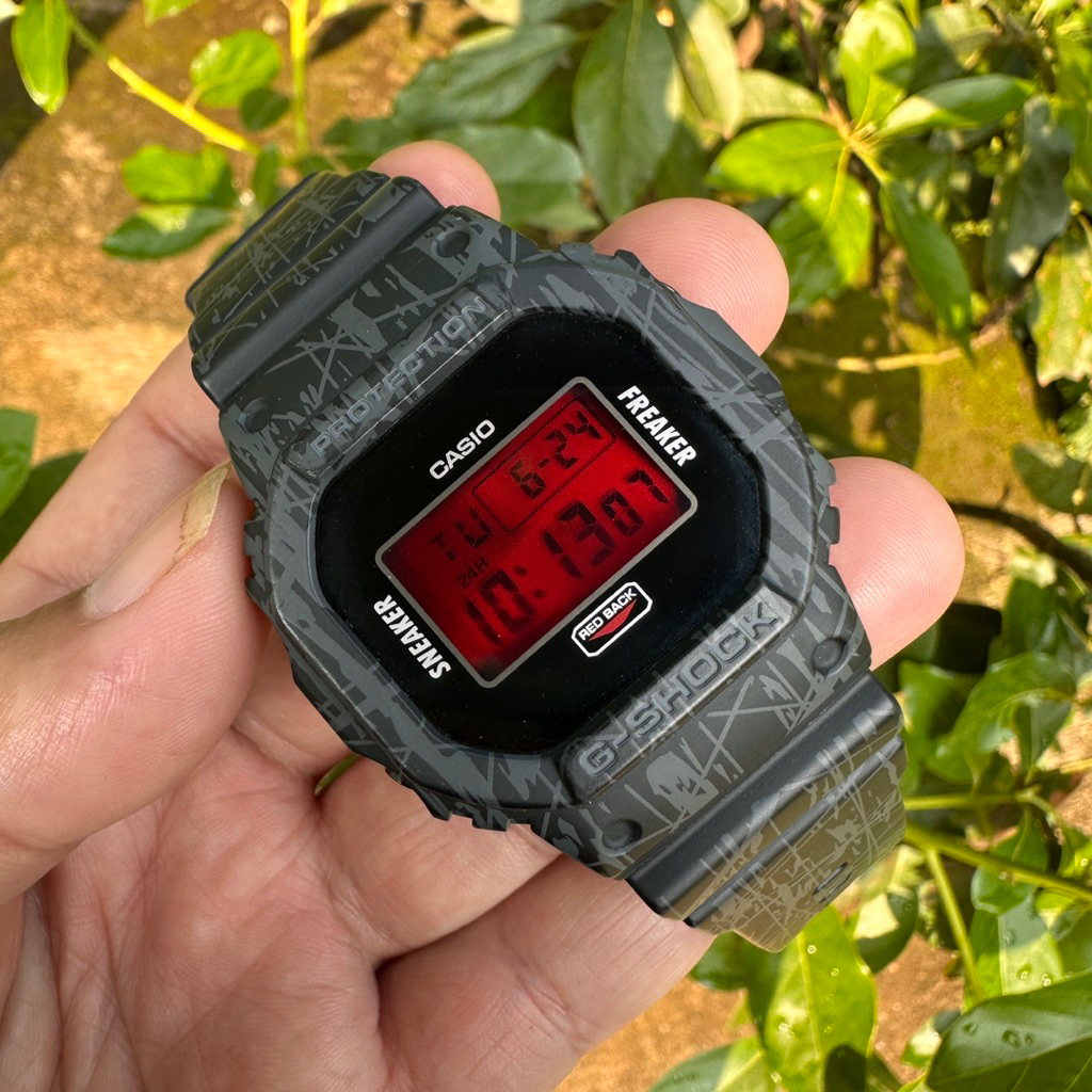 dw-5700sf gshock dw5700sf g-shock dw-5700sf sneaker freaker original