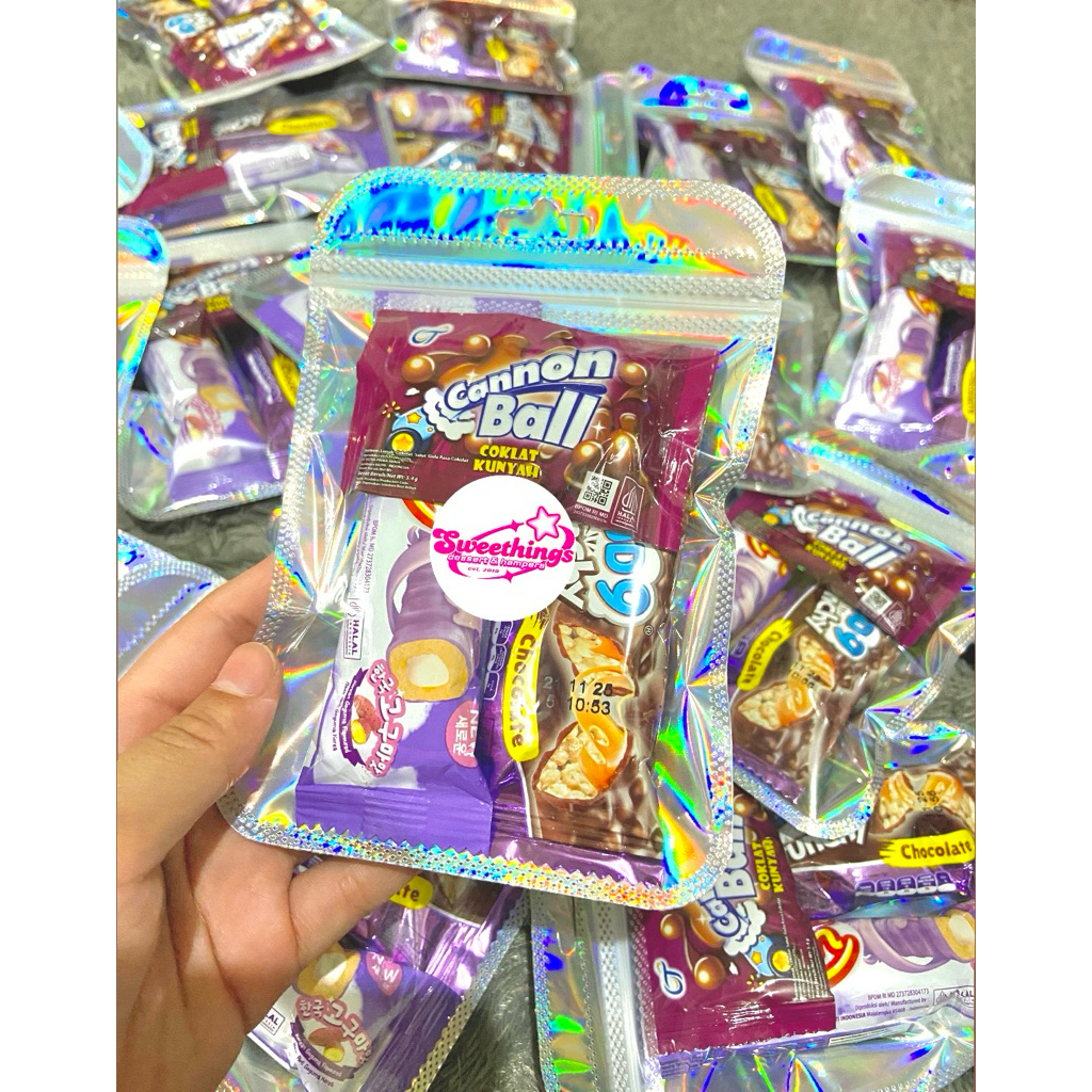 

mini hampers wisuda • gift ultah • hampers mini • freebies