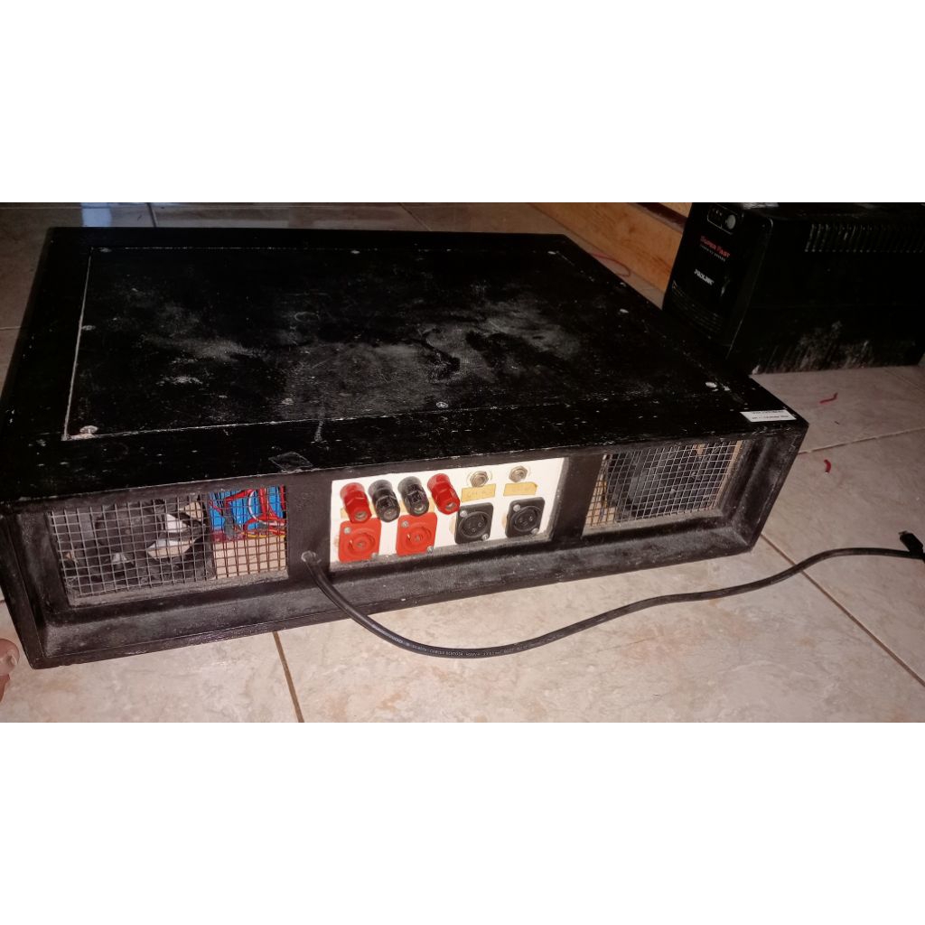 POWER AMPLIFIER RAKITAN CLASS AB 15 amper bekas