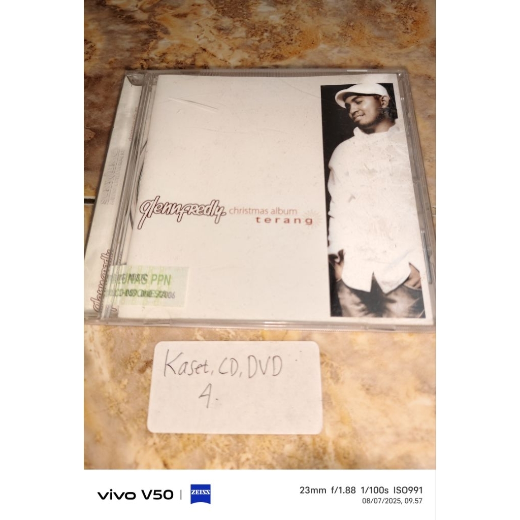 Kaset CD - Glenn fredly Christmas Album Terang