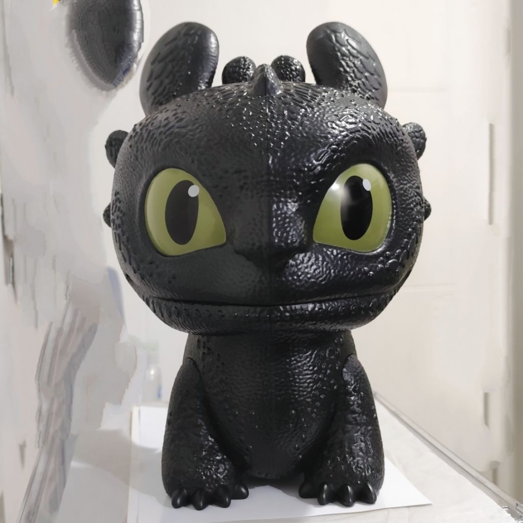 Toothless Popcorn bucket