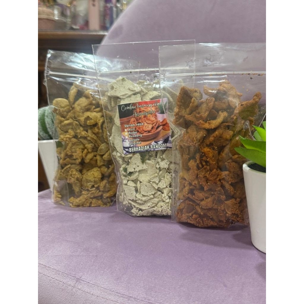 

cemilan basreng rasa asin kulit ayam rasa pedas dan orignal