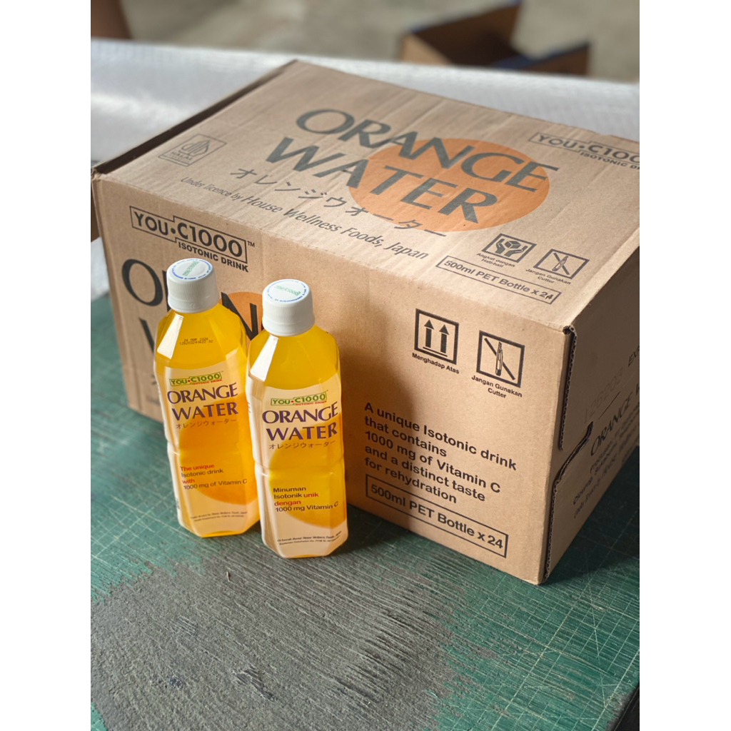 

MINUMAN ISOTONIK YOU C1000 WATER ORANGE BOTOL 500ml kemasan karton isi 24 botol
