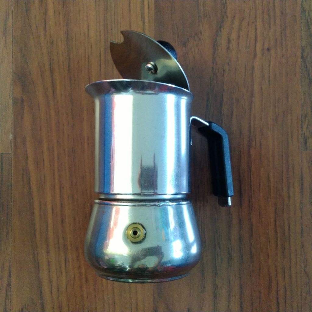 Teko kopi membuat espresso maker