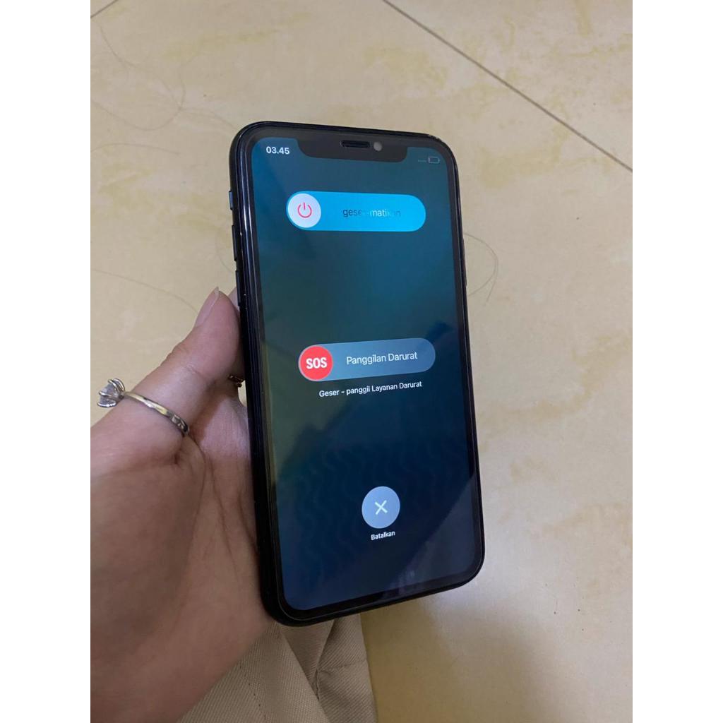 iphone xr lock icloud