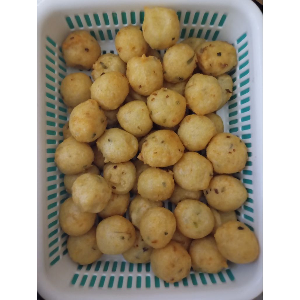 

pempek adaan bu Huda min 10 pcs + cuko