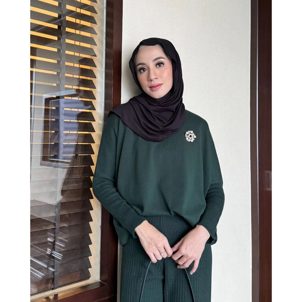 Batwing Sweater by Gonegani