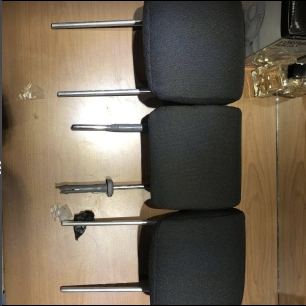 headrest jol DAIHATSU AYLA 2023 sandaran kepala jok belakang mobil ayla agya - 3 headrest