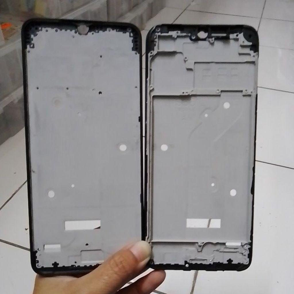frame tulang tengah dudukan lcd ITEL VISION 3
