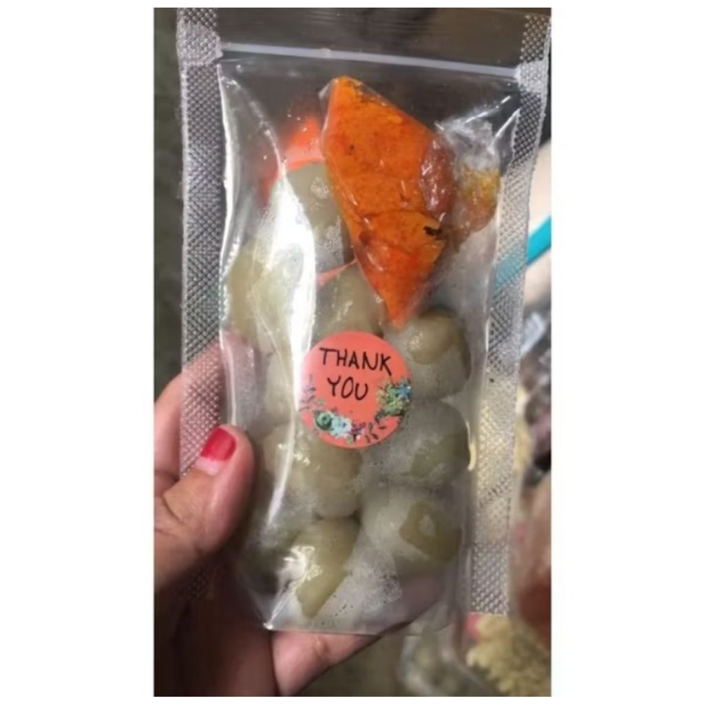 

Cilok Kuah Khas Lamongan / Cilok Kuah Instan