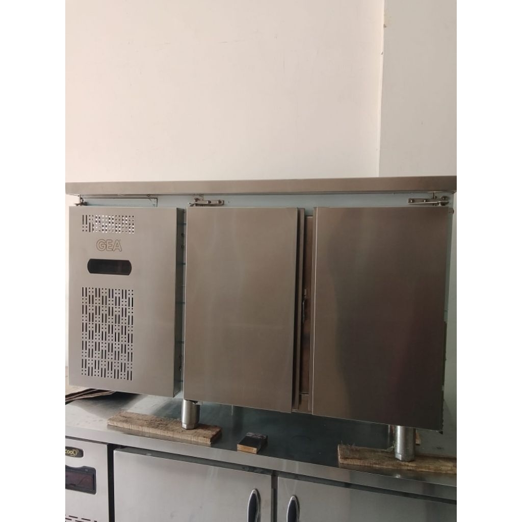 UNDERCOUNTER CHILLER GEA 120