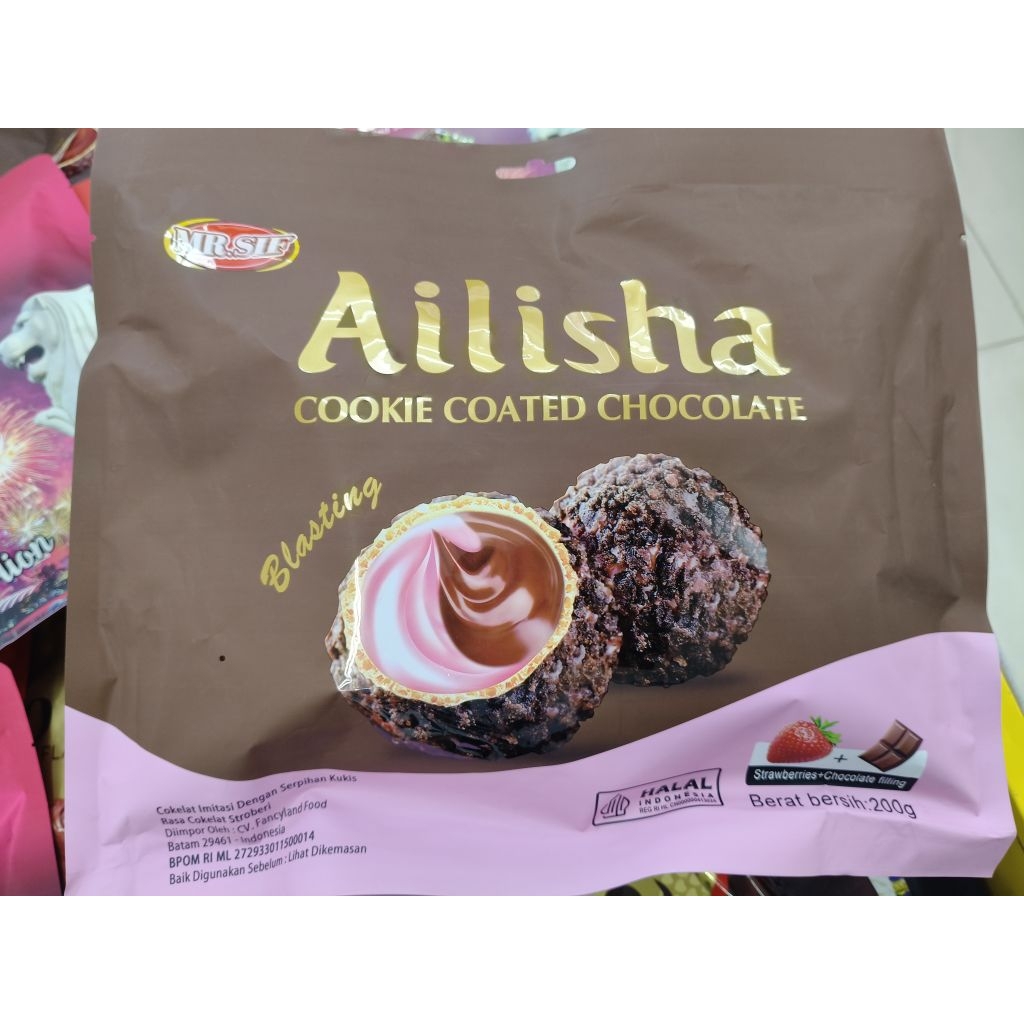 

Ailisha Cookie Coated Chocolate 200gram