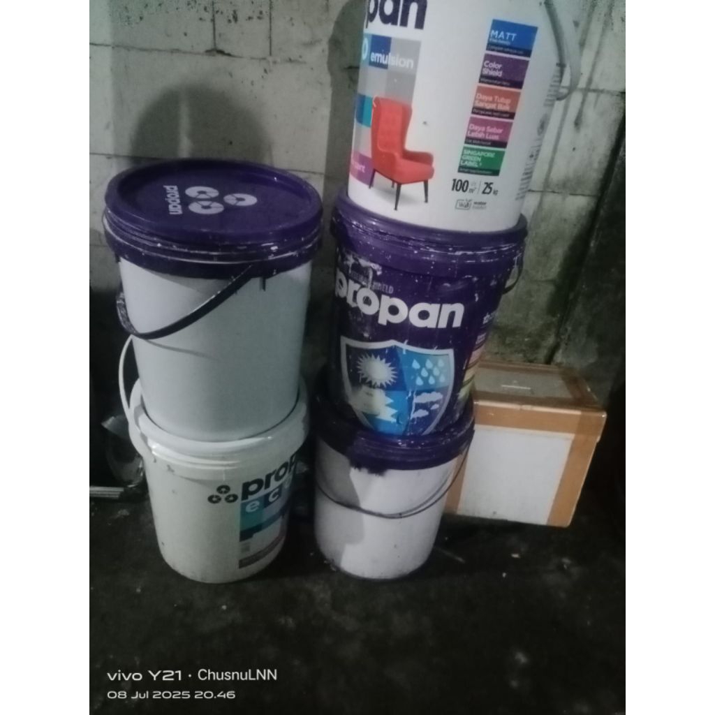 tong ember timba bekas cat 20 kg dengan tutup