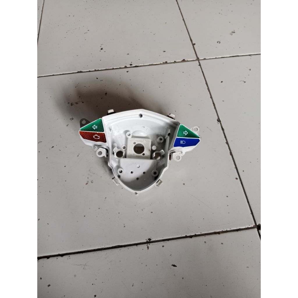 rumah speedometer Xeon karbu bekas original