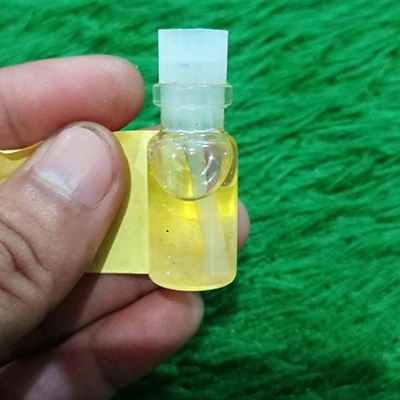 

Minyak MG Putih Koleksi