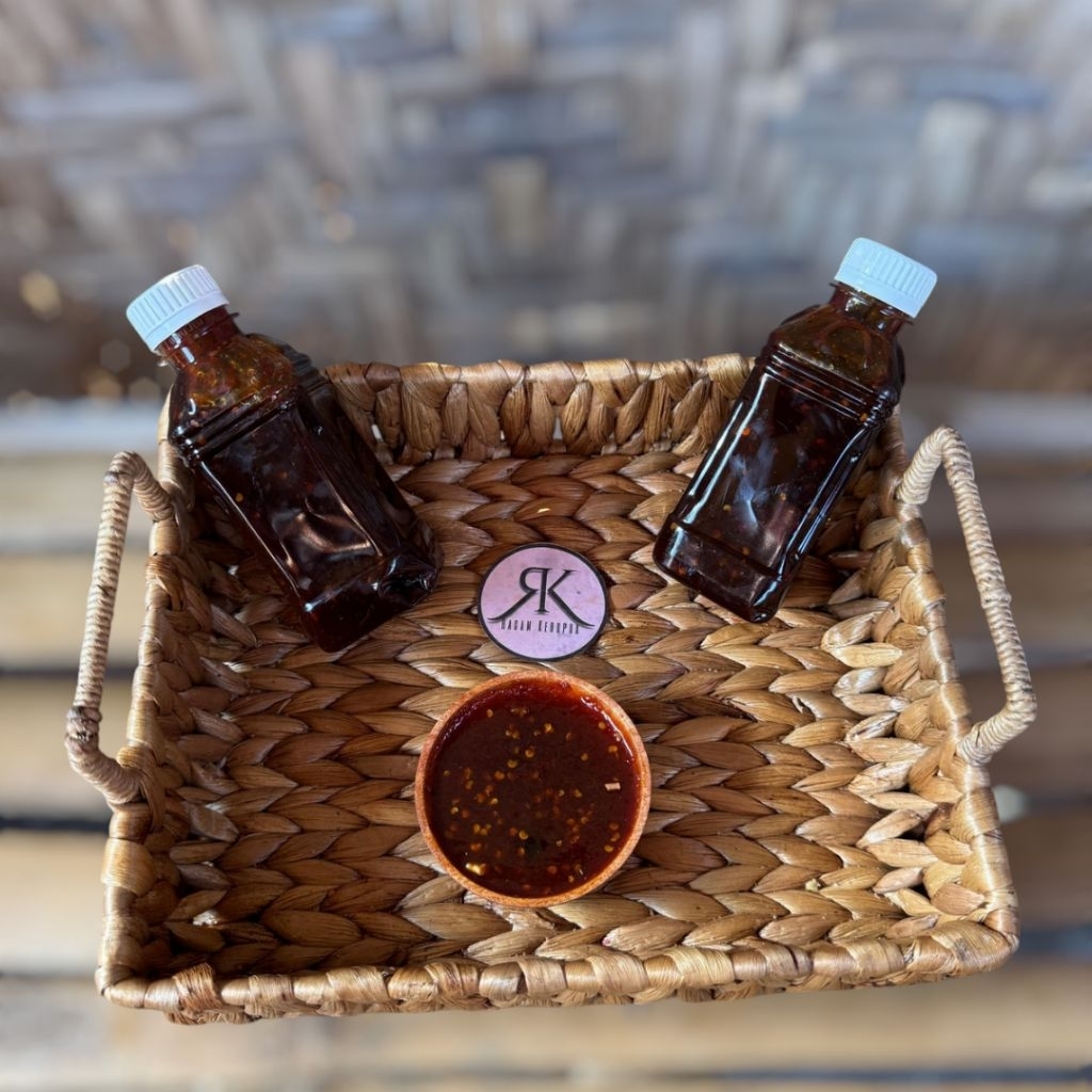 

1 Botol Sambal Kerupuk Pedas Puool Mantap