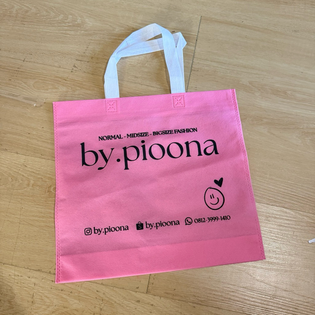 

Goodie bag pink by.pioona | tas belanja | tas hadiah