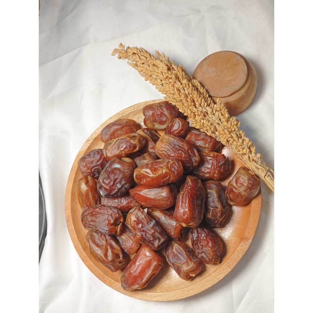 

KURMA MESIR KAIRO 1KG / KURMA MESIR PREMIUM / MAKANAN KHAS ARAB SAUDI