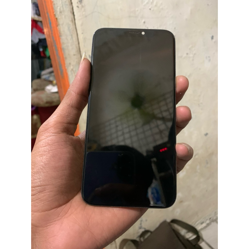 lcd ip Xs copotan hp minus