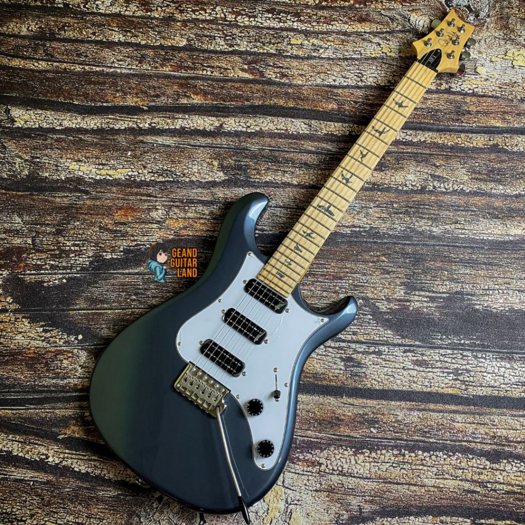 PRS SE NF3 Stratocaster 2024 Maple Fingerboard in Gun Metal Grey