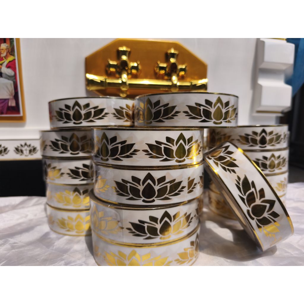 

Stiker Roll Teratai - Foil Gold - 100Meter - Peti Jenazah