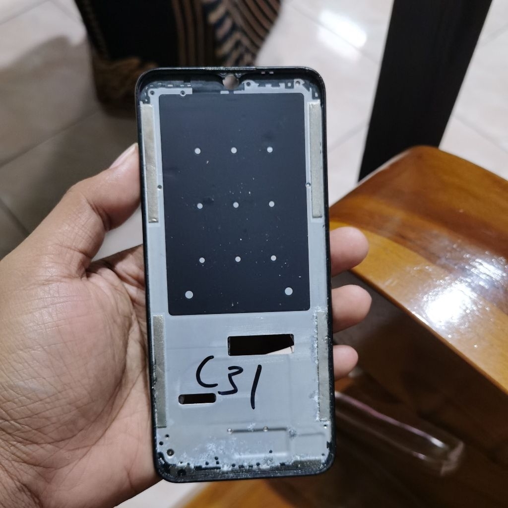 TATAKAN LCD FRAME REALME C31 ORI COPOTAN