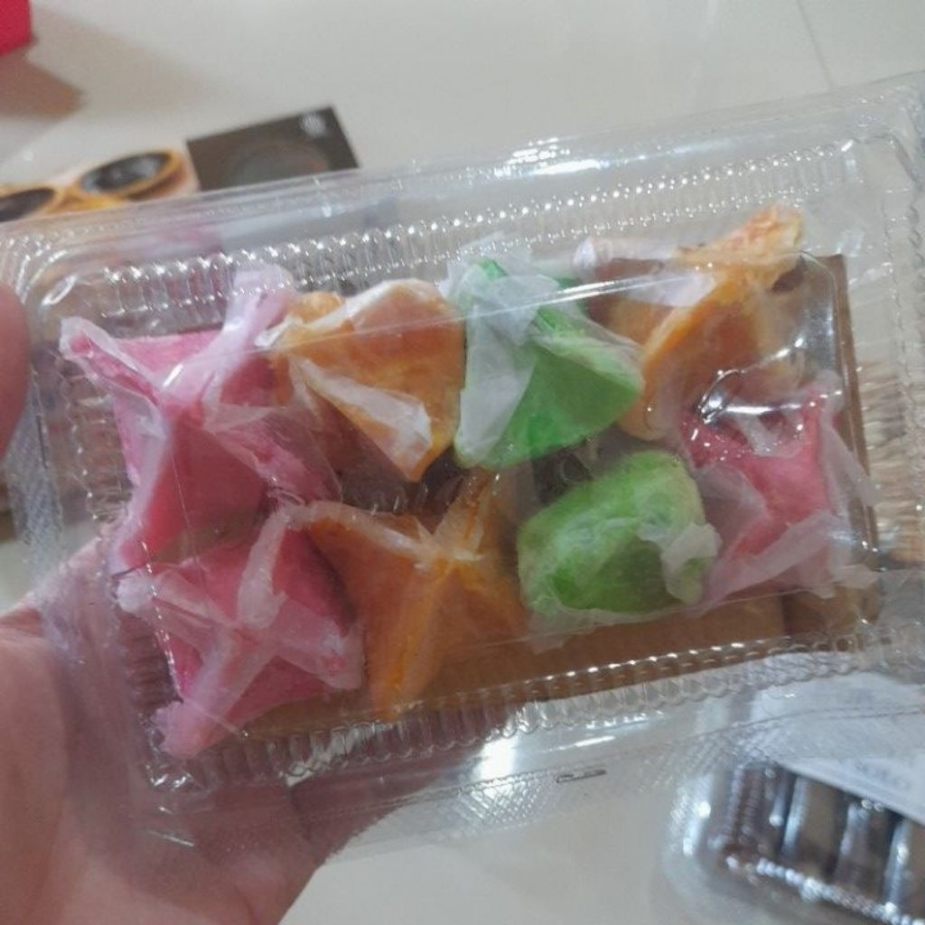 

Wajik bandung/geplak isi 8biji
