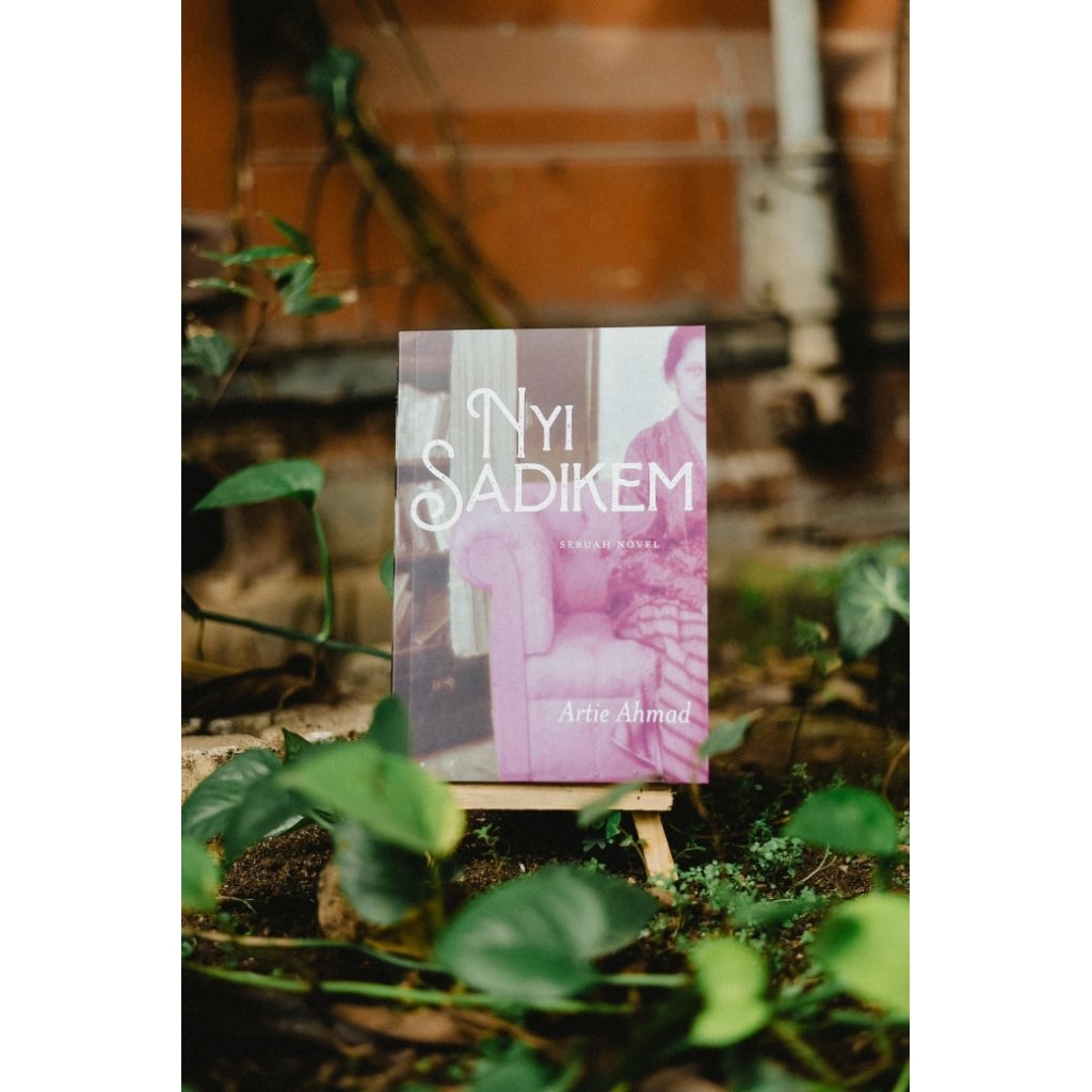 Nyi Sadikem - Novel Artie Ahmad
