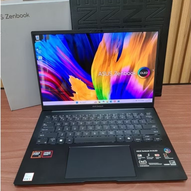 Asus ZenBook 14 Oled UM3406HA Ryzen 7 8840HS 16gb/512gb Garansi Resmi Fullsett