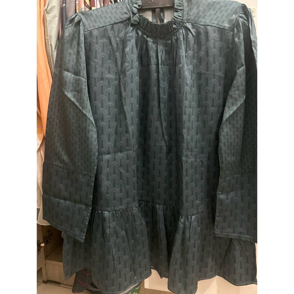 Preloved Kemeja Benang Jarum