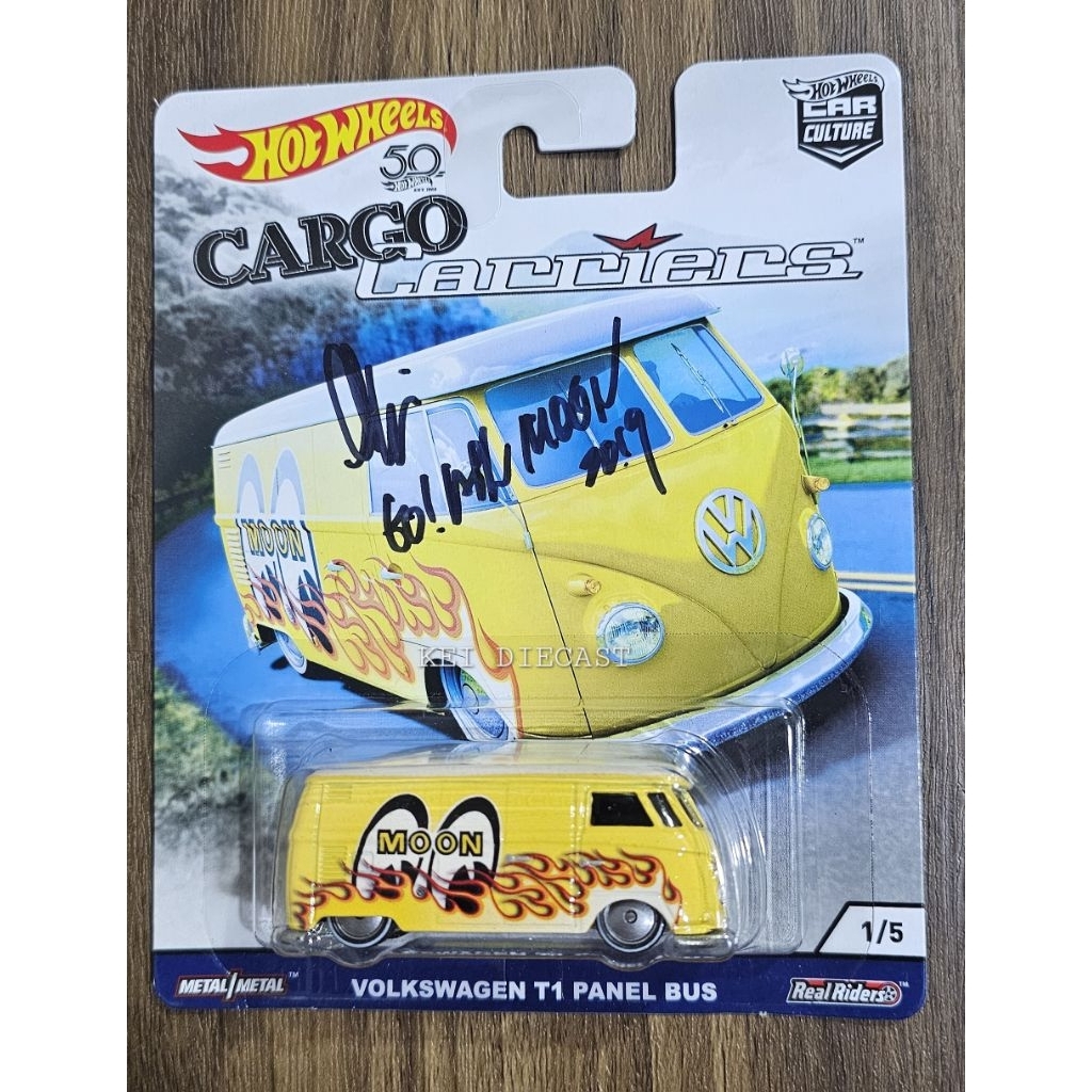 Hot Wheels Volkswagen T1 Panel Bus Mooneyes + Sign Shige Suganuma
