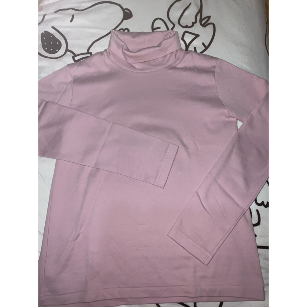 preloved uniqlo kaos pink