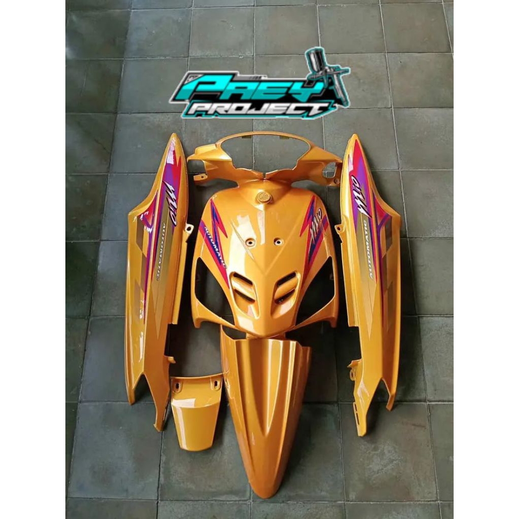 full body halus Yamaha Mio sporty warna kuning. cover body halus mio sporty full set
