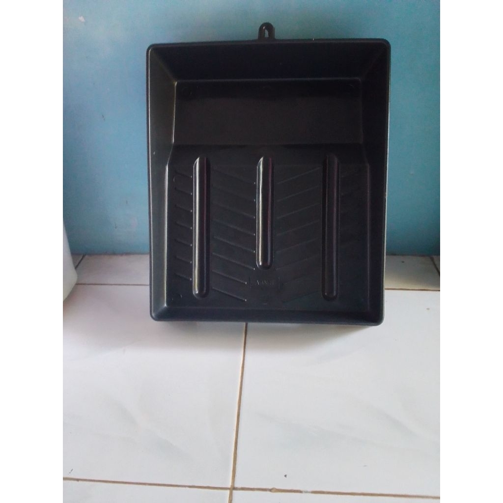 tempat cat roll/bak cat