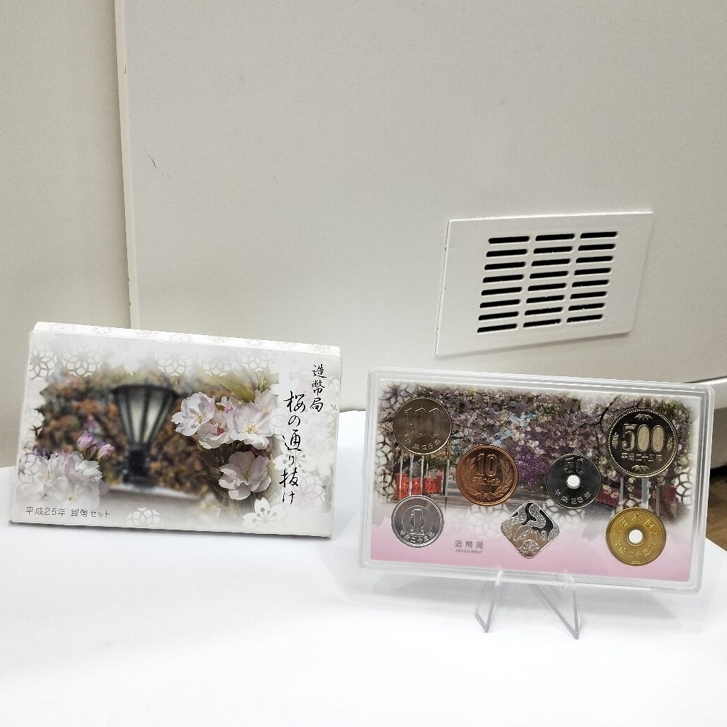 Koin Set Perak Jepang Seri Cherry Blossom Viewing Amanogawa Osaka Shio Ular 2013 Japan Mint
