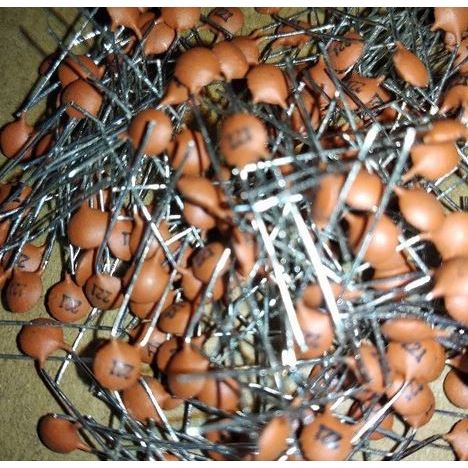 10pcs Kapasitor Keramik 221pf 100 volt