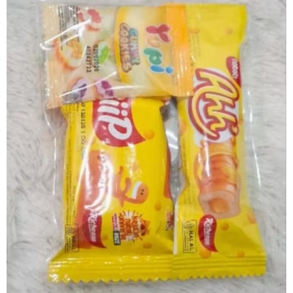 

ready snack mini gift Hampers