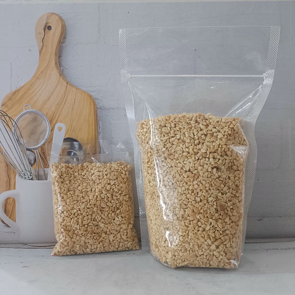 

KACANG DICE KACANG TANAH CINCANG REPACK ( 500GR / 100GR )