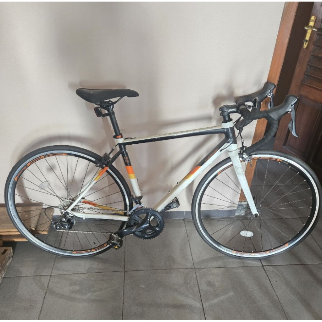 Roadbike Polygon Strattos S3 size S 48 second good condition