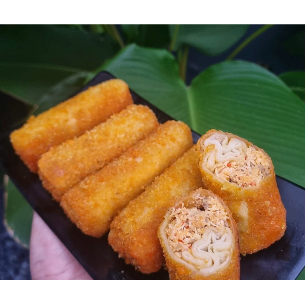 

risol ayam suwir pedas