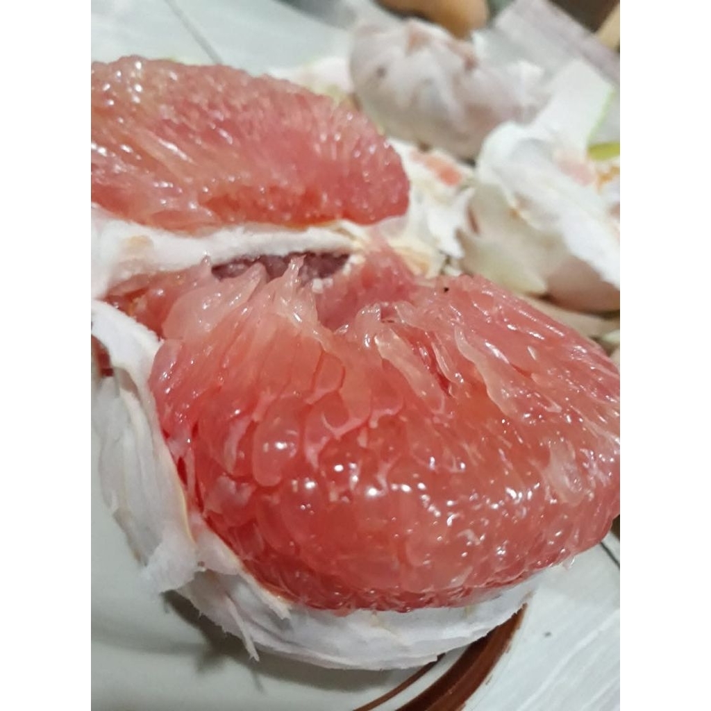 

jeruk pamelo muria manis gak ada biji berat 1-1,5