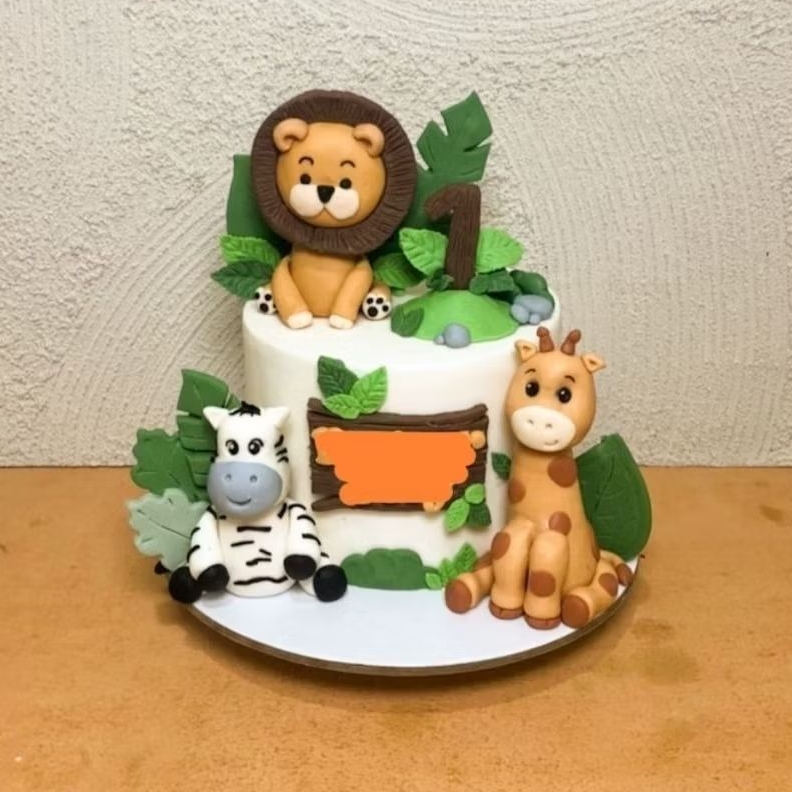 

Dummy cake lapis fondant tema safari