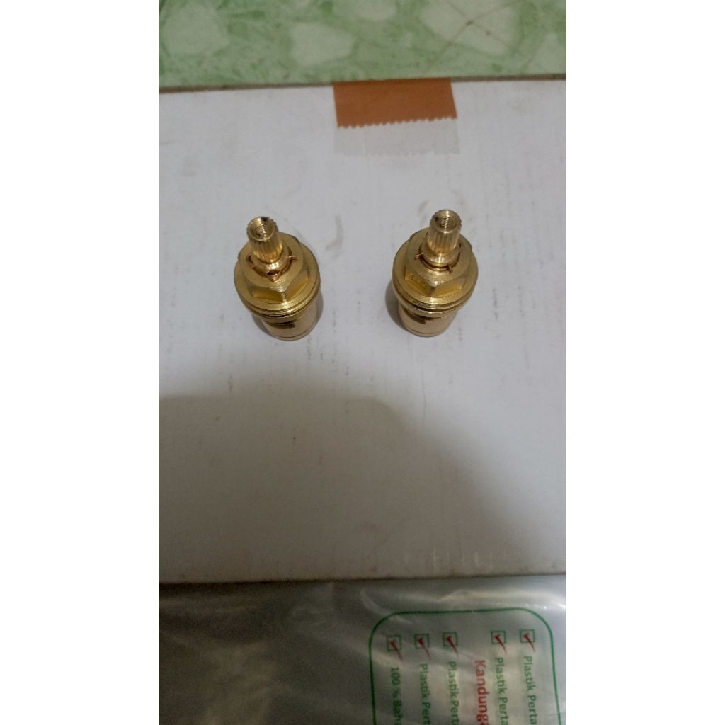 Sperpat Kran TOTO || Jantung Kran TOTO || Ceramik Baru || Kuningan